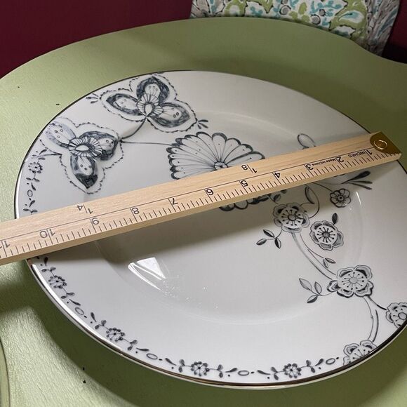 Fine Porcelain Dinnerware Portugal dinner plate .Blue floral silver trimmed - Picture 3 of 6